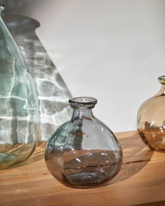 Vase Brenna bleu petit format en verre 100% recyclé