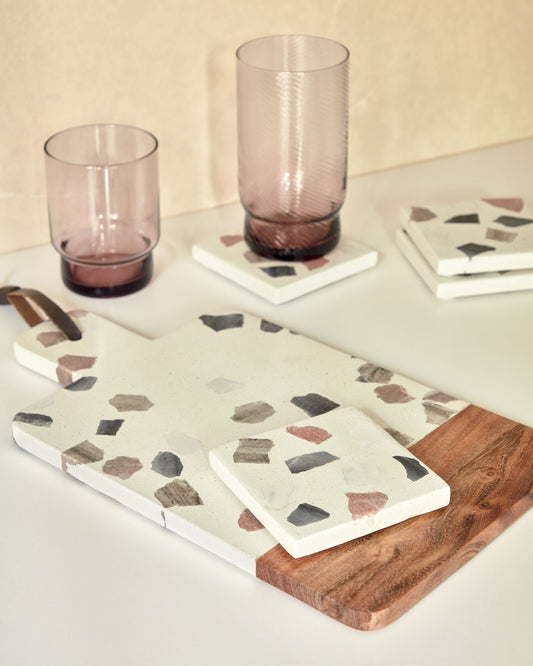 Plateau Temira en bois et terrazzo multicolore