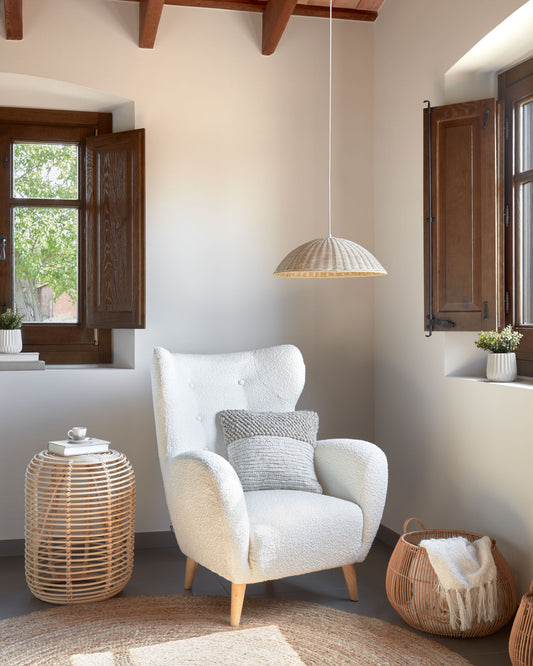 Fauteuil Patio en bouclette blanche et pieds en de hêtre naturel FSC Mix Credit