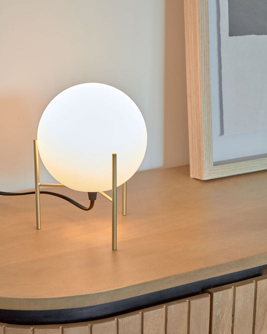 Lampe de table Seine en acier finition laiton