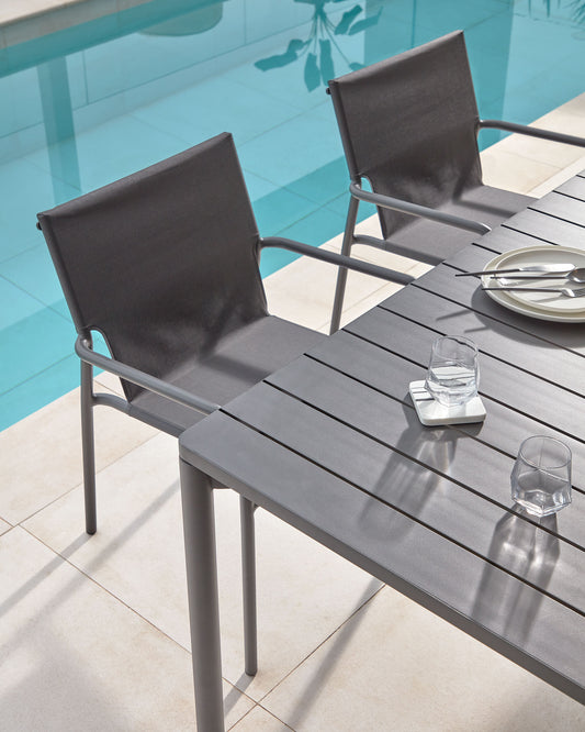 Table de jardin extensible Zaltana en aluminium gris foncé mat 180 (240) x 100 cm