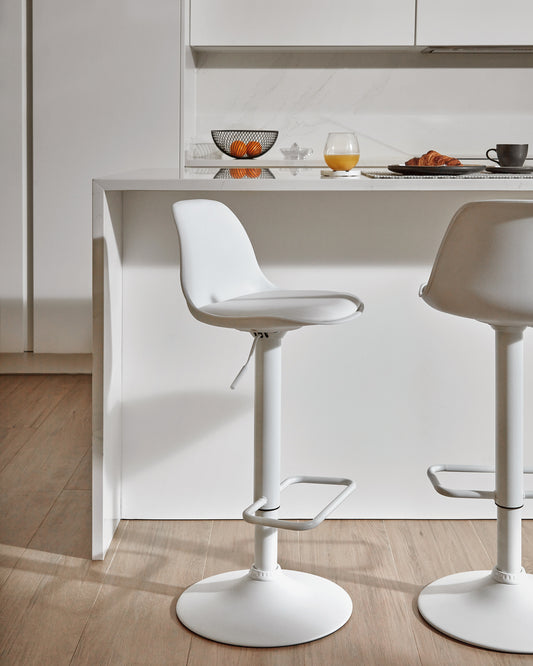 Tabouret Orlando - T en polyuréthane blanc et acier blanc mat 60-82 cm