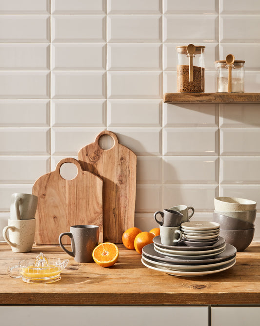 Plateau rectangulaire Syriana en bois d'acacia