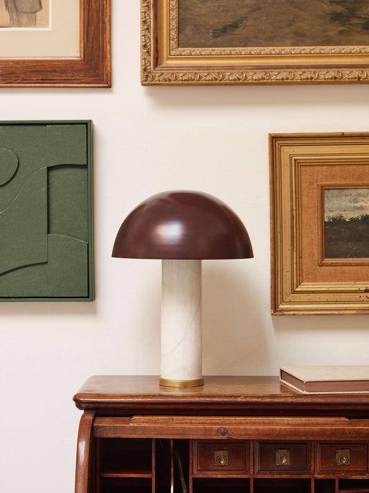 Lampe de table Zorione en marbre blanc et métal peint en marron