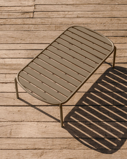 Table basse de jardin Joncols en aluminium finition peinture verte Ø 110 x 62 cm