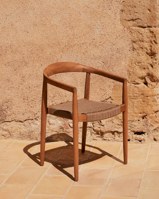Chaise empilable d’extérieur Ydalia en bois massif de teck finition naturelle et corde beige