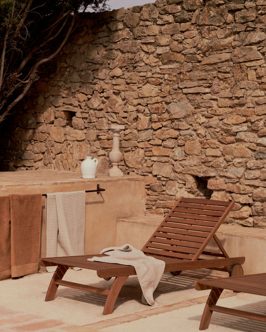 Bain de soleil Beila en bois d'eucalyptus FSC 100%