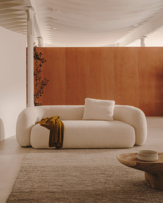 Canapé Martina 3 places en bouclette couleur écrue 246 cm – Certifié FSC Mix Credit