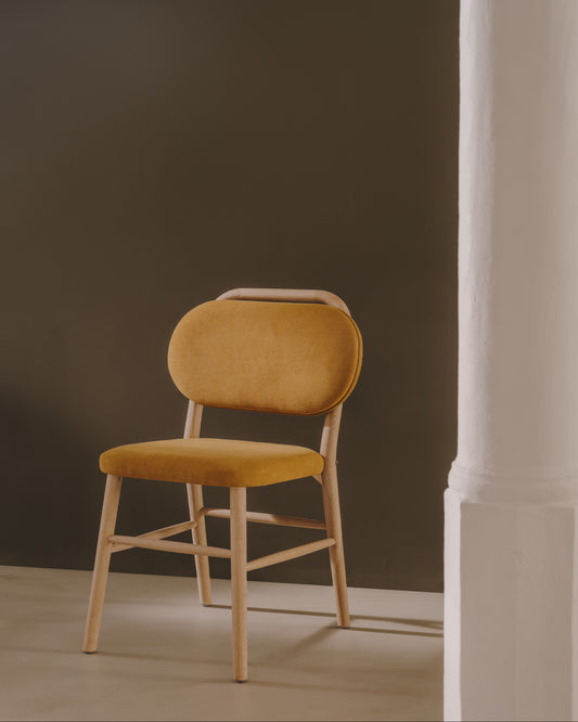 Chaise Helda en chenille moutarde et bois de chêne FSC Mix Credit