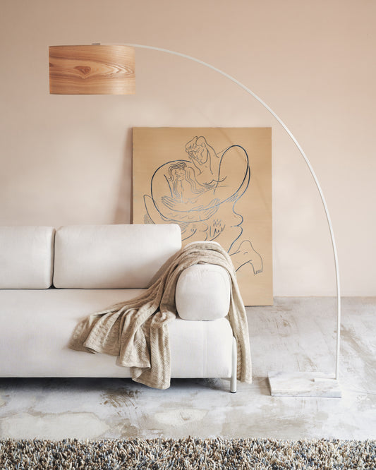 Lampadaire Juhe contreplaqué de frêne, métal et marbre blanc