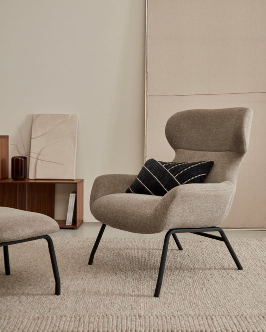 Fauteuil Belina en chenille marron clair et acier avec finition noire FSC 100%