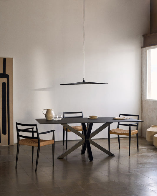 Table Argo en verre noir avec pieds en acier finition noire 200 x 100 cm