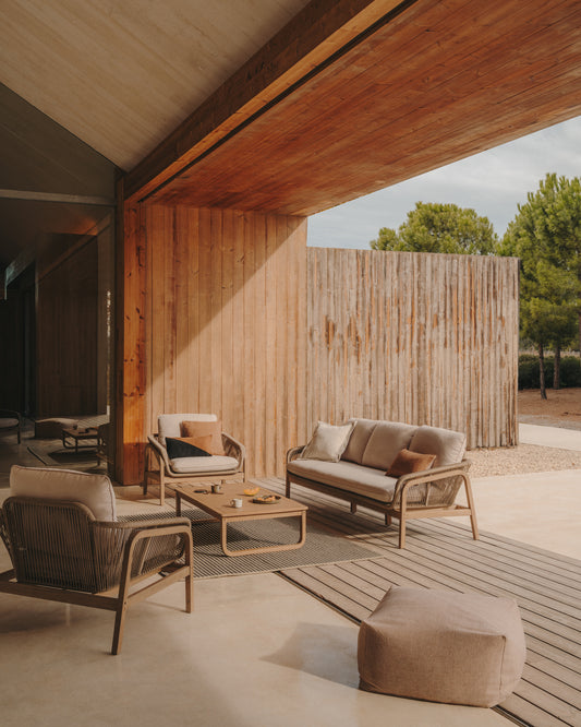 Ensemble Vellana canapé 3 places, 2 fauteuils et table basse en bois d’acacia FSC 100 % co