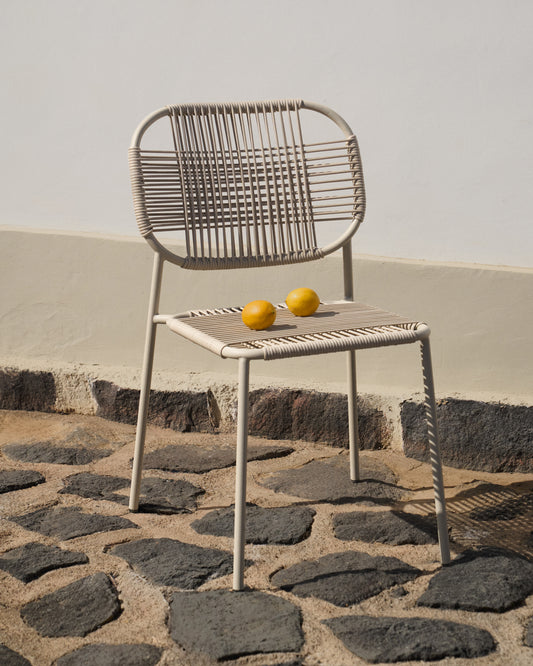 Chaise empilable d’extérieur Talaier en corde synthétique et acier galvanisé finition beige