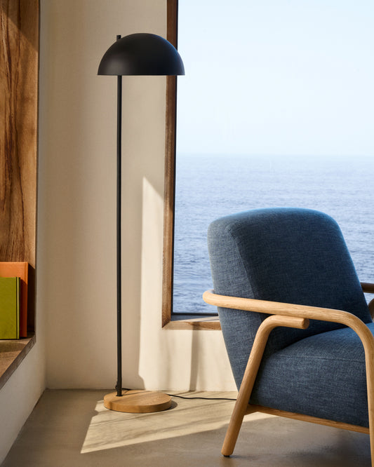 Lampe sur pied Catlar en frêne et métal avec finition noire