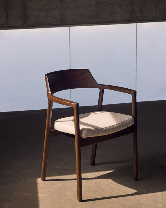 Chaise Alocs tissu chenille beige déhoussable bois de chêne finition noyer FSC Mix Credit