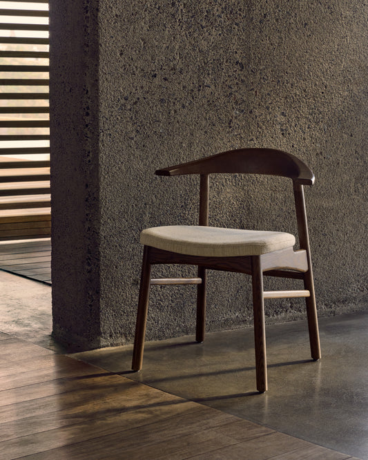 Chaise Timons tissu chenille beige déhoussable bois de chêne finition noyer FSC Mix Credit