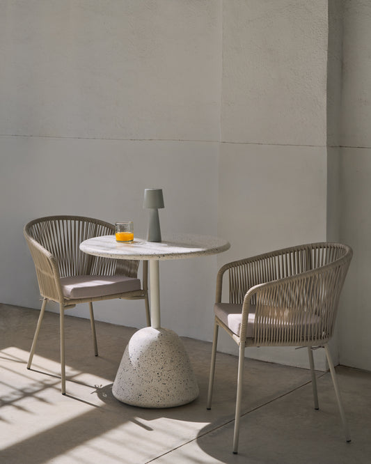 Table Saura en terrazzo blanc avec plateau en terrazzo blanc 75 x Ø70