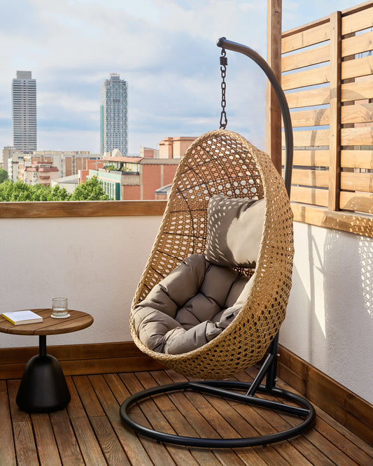 Fauteuil suspendu Cira finition naturelle sur pied gris foncé