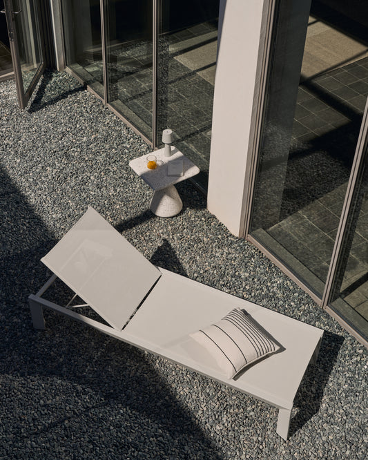 Bain de soleil Canutells en aluminium avec finition gris clair