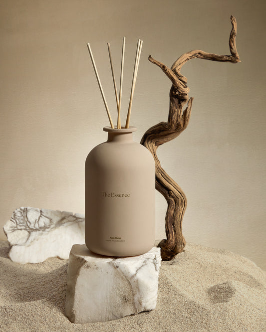 Diffuseur de parfum à bâtonnets The Essence 480 ml