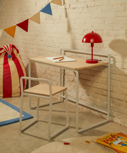 Chaise Tinn en placage de frêne et structure en métal beige