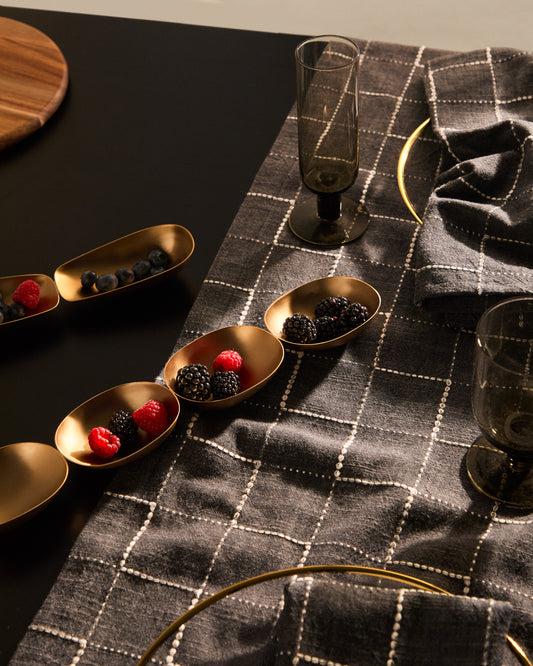 4 bols Aruc en acier inoxydable doré.