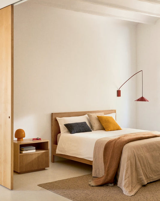 Lit Alguema en placage de chêne avec finition naturelle pour matelas 160 x 200 cm