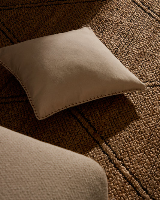 Housse de coussin Rakira 100 % coton beige avec broderie moutarde 45 x 45 cm