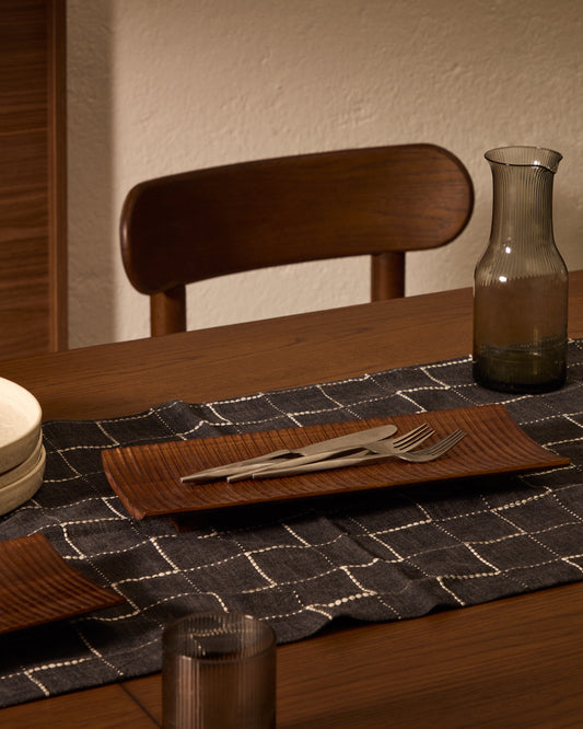 Petite planche de service Rommu en bois d’acacia FSC 100%