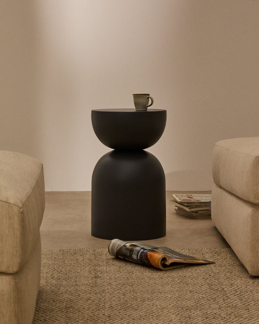 Table d’appoint Rachell en métal avec finition peinte grise Ø30 cm