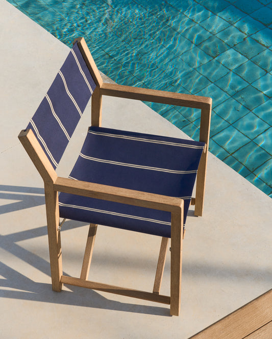 Chaise pliable d’extérieur Vilara rayures bleues et beiges en bois d’acacia FSC 100 %