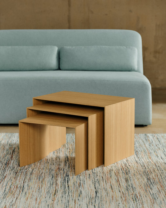 Ensemble Litto de 3 tables gigognes en placage de chêne FSC Mix Credit 60 x 40 / 51 x 36 / 42 x 31 cm