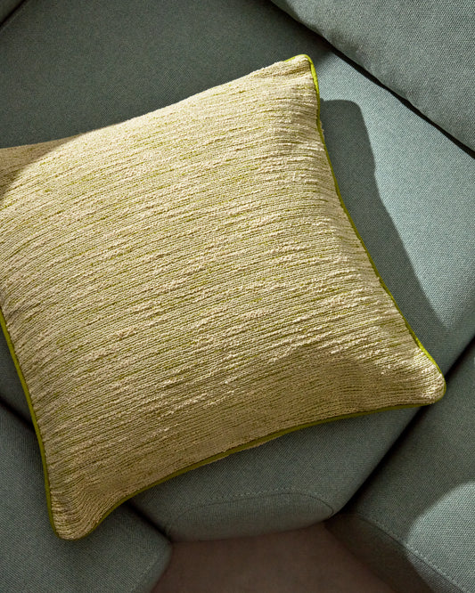 Housse de coussin Brisella en jacquard avec bordure verte contrastée 45 x 45 cm