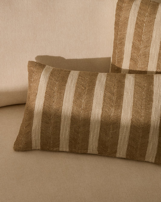 Housse de coussin Zailo 100 % coton avec broderie en jute beige 30 x 50 cm