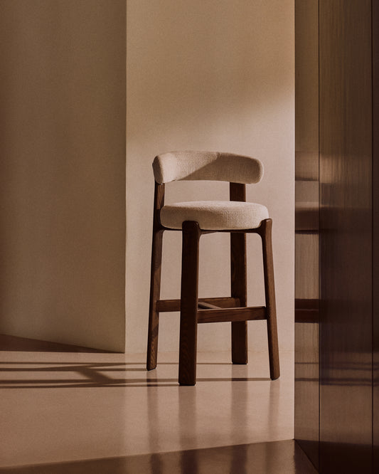 Tabouret Granite en tissu chenille beige et bois de frêne avec finition ton noyer FSC 100 % 75 cm