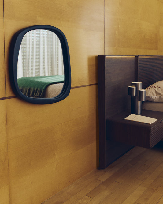 Miroir en bois Alura en teck noir 45,5 x 47 cm FSC 100%