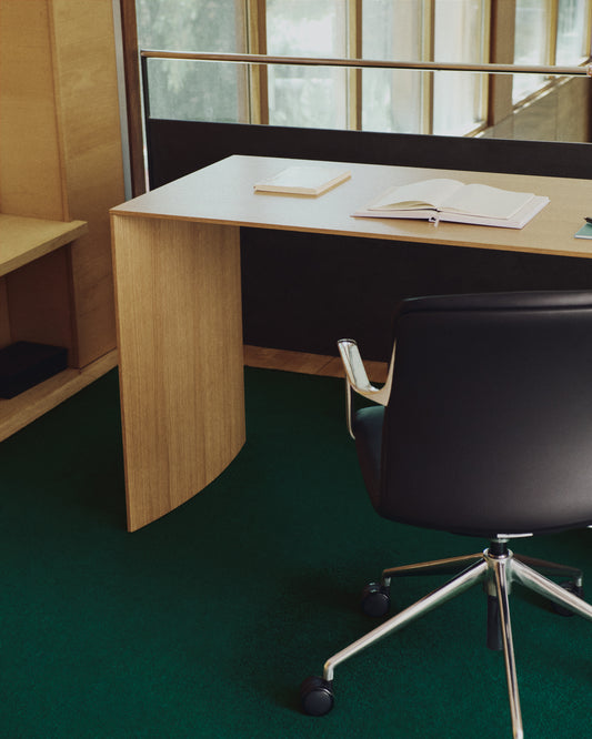 Table de travail Litto en placage de chêne FSC Mix Credit 140 x 60 cm