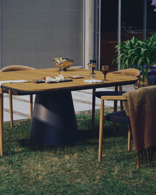 Table d’extérieur Tudons en aluminium, couleur grise et teck FSC 100 % 148 x 148 cm