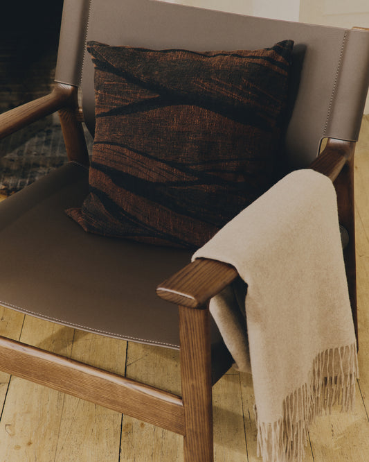 Housse de coussin Frilo en jacquard de coton et lin marron 50 x 50 cm