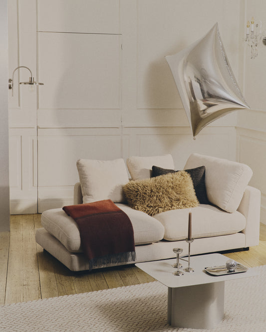 Applique murale Nuvira en métal brossé gris clair