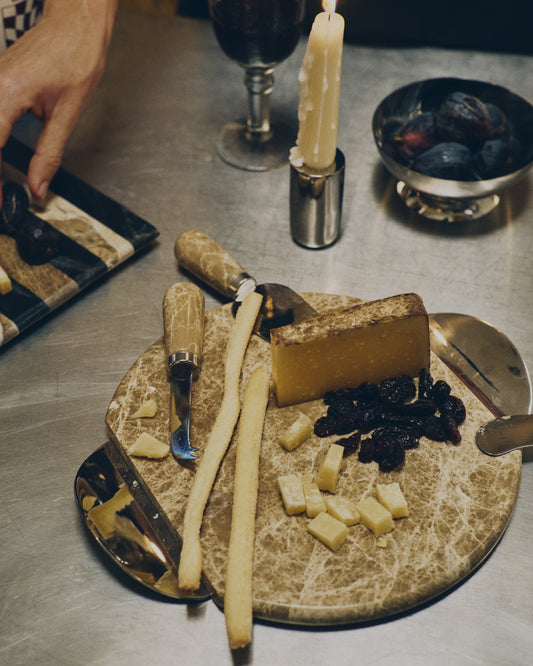 Ensemble Adoma de 4 couteaux à fromage en marbre beige et acier inoxydable