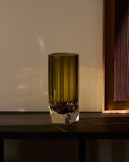 Vase en verre Uconi vert olive 26 cm
