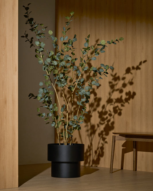Mash round metal planter in black Ø41