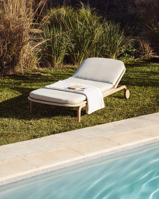 Bain de soleil Alipa en bois d’acacia et corde écrue FSC 100 %