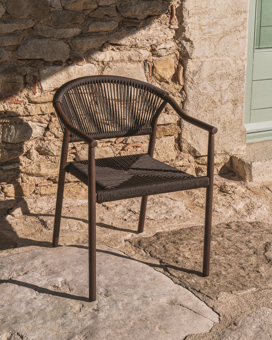Chaise d’extérieur empilable Livadia en aluminium marron