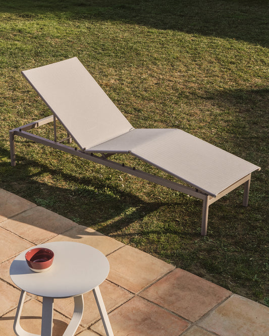 Bain de soleil empilable Lesina en aluminium taupe et textilène écru