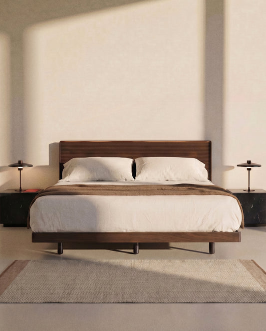 Lit Norlen en placage de noyer avec finition foncée et lumière LED pour matelas de 160 x 200 cm FSC Mix Credit