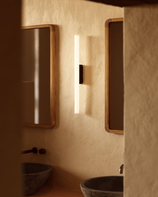 Applique murale Valquiria en métal avec finition noire