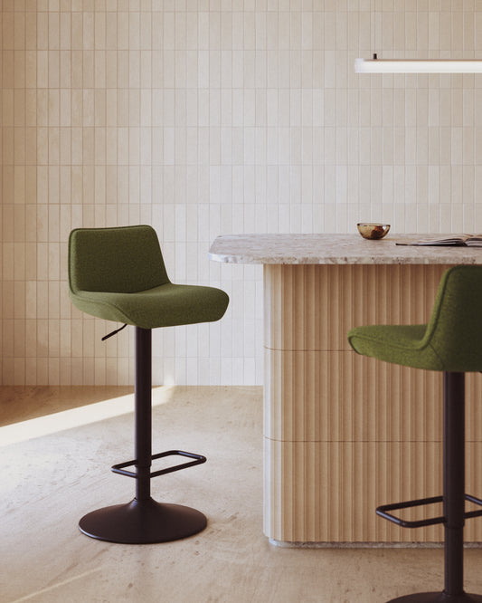 Tabouret Zenda en chenille vert foncé et acier noir mat hauteur  81-102 cm FSC 100%